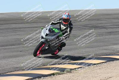 media/Oct-13-2025-Moto Forza (Mon) [[a66d839500]]/4-C Group/Session 2 (Bowl)/